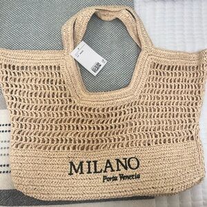 Straw bag